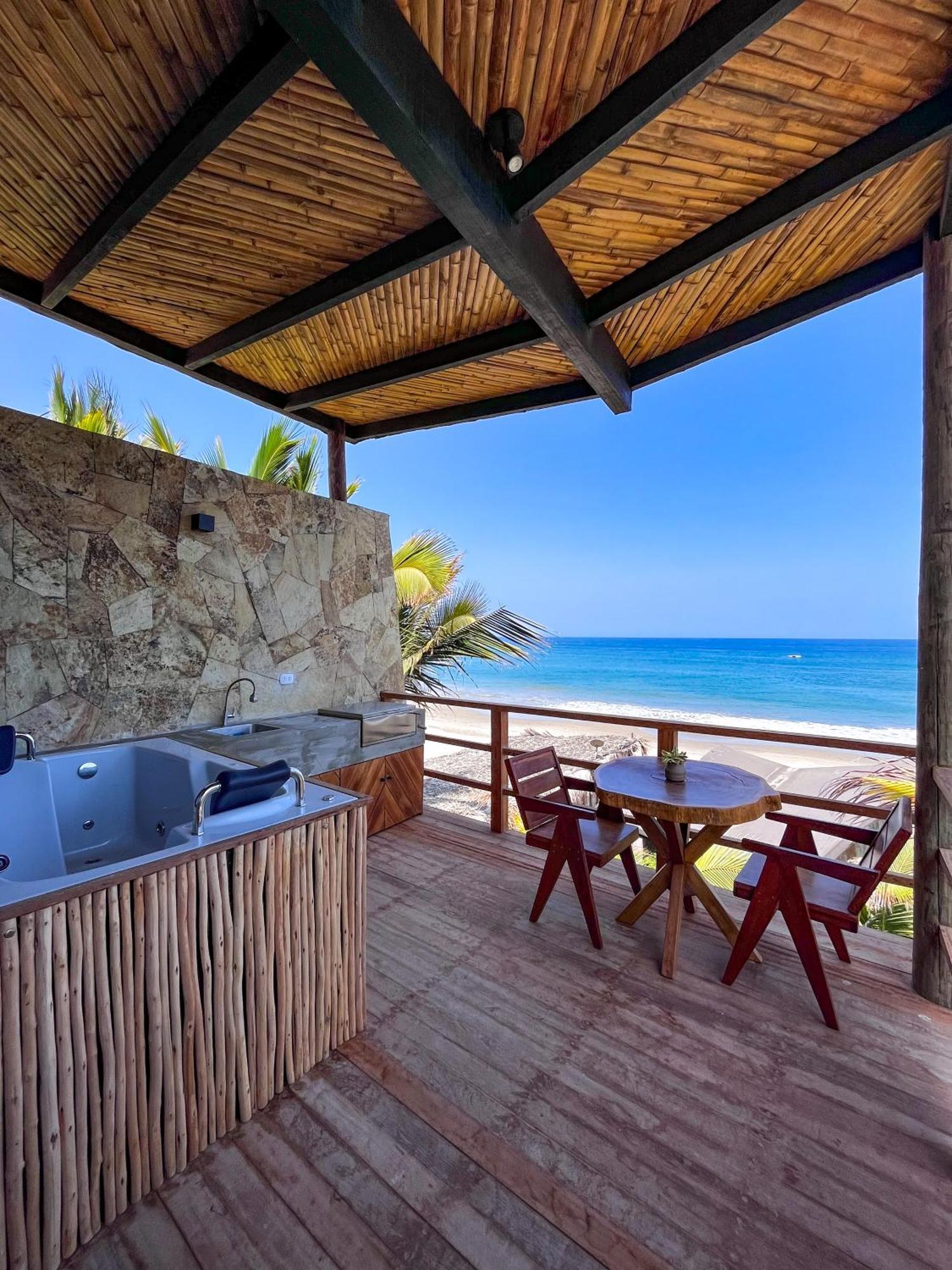 Diem Vichayito Beachfront Eco-Luxury Kültér fotó