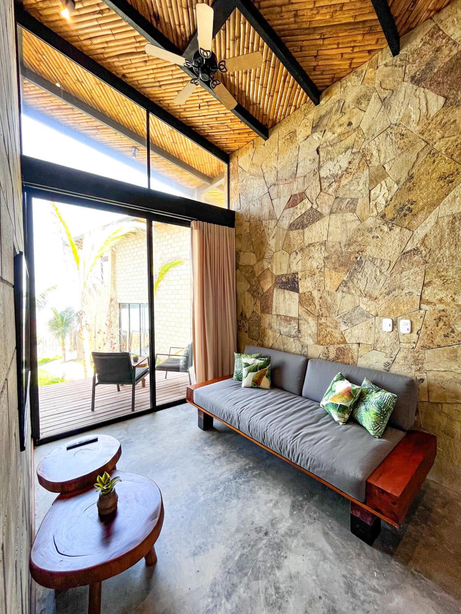 Diem Vichayito Beachfront Eco-Luxury Kültér fotó