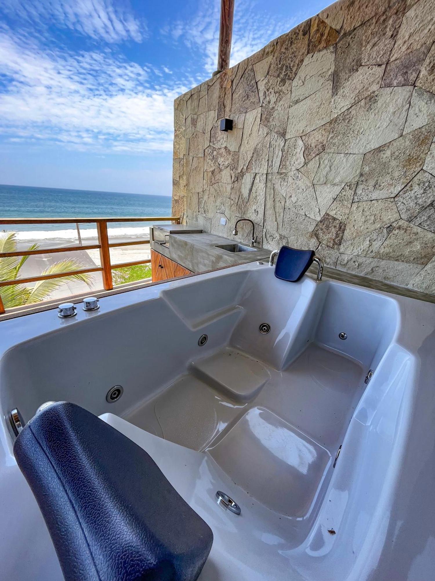 Diem Vichayito Beachfront Eco-Luxury Kültér fotó
