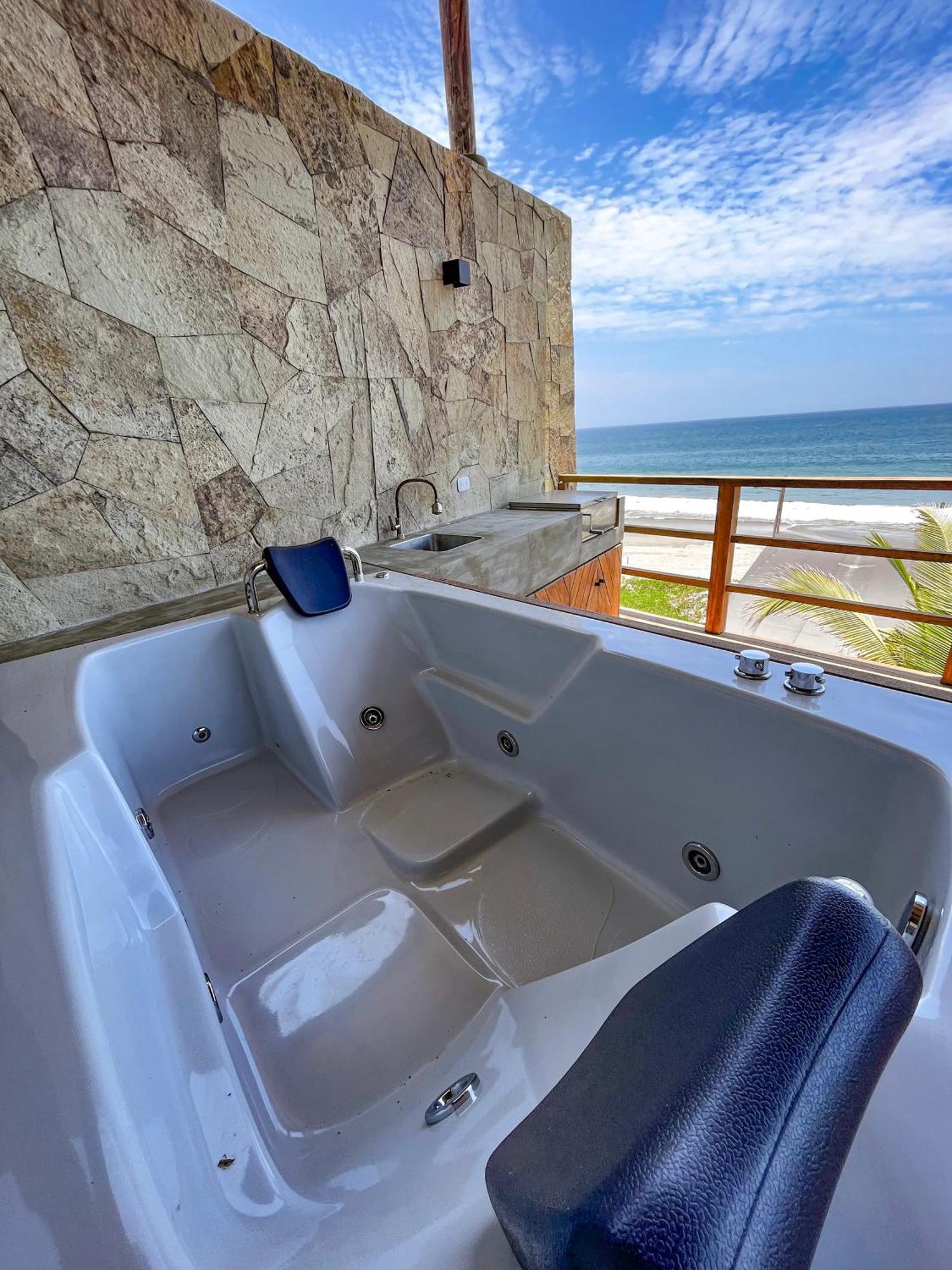 Diem Vichayito Beachfront Eco-Luxury Kültér fotó